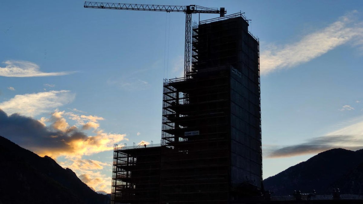 Un edifici en construcció a Escaldes-Engordany.
