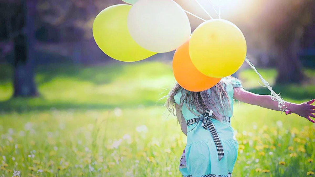 Algunes coses mai seran possibles. Mentre esperes que passin ves buscant moments alegres