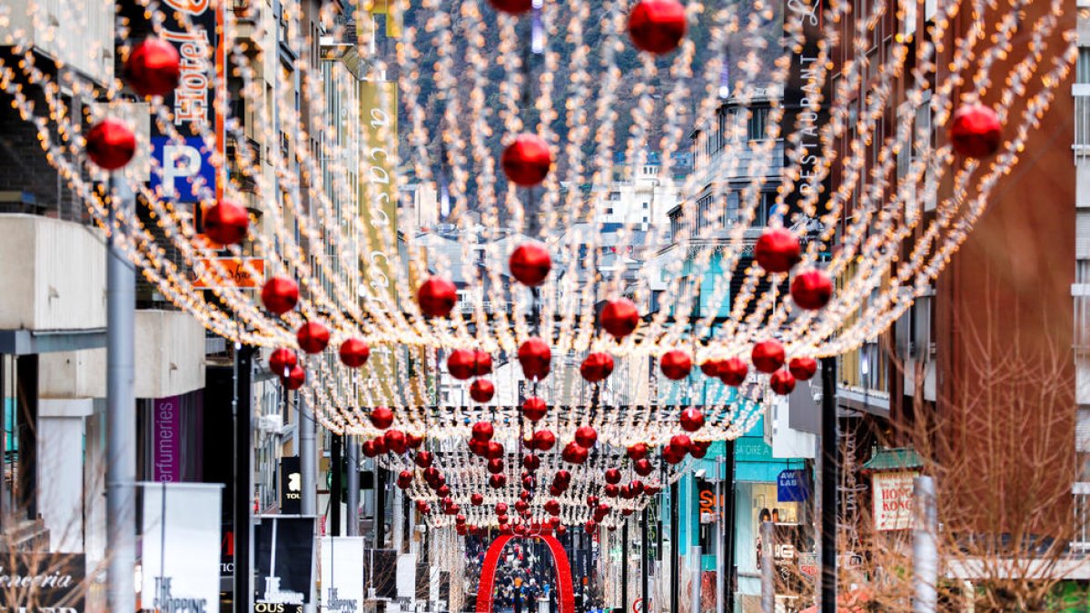 L'avinguda Carlemany durant les festes de Nadal.