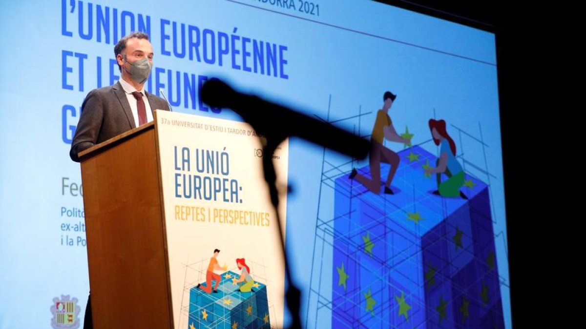 Cloenda de la Universitat d'Estiu i Tardor.