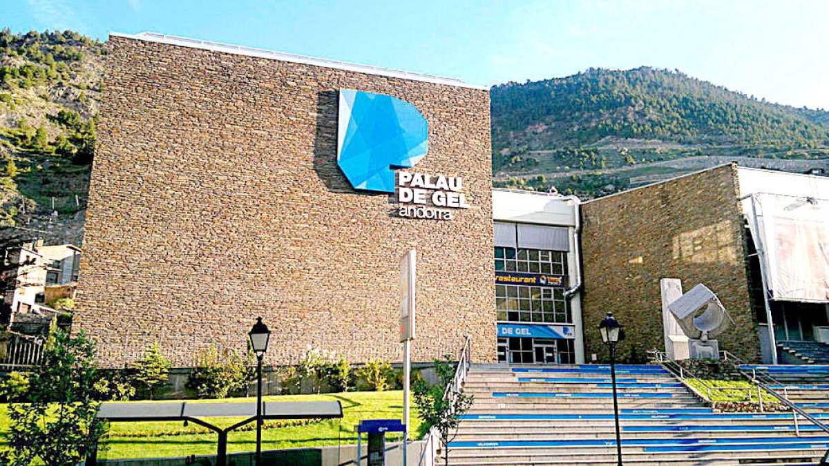 Façana principal del Palau de Gel.