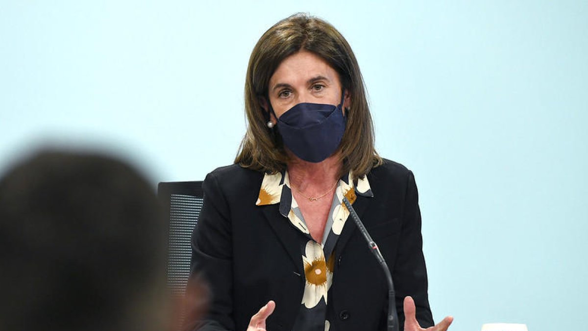 La ministra d'Educació, Ester Vilarrubla durant la roda de premsa