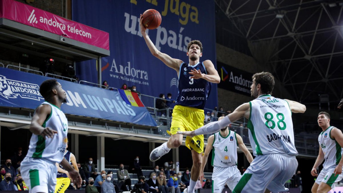 Oriol Paulí, amb 13 punts i 22 de valoració, va ser el jugador més destacat ahir del MoraBanc Andorra.
