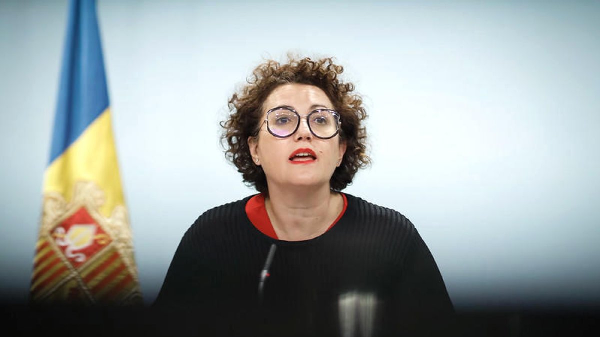 La ministra Pallarés.