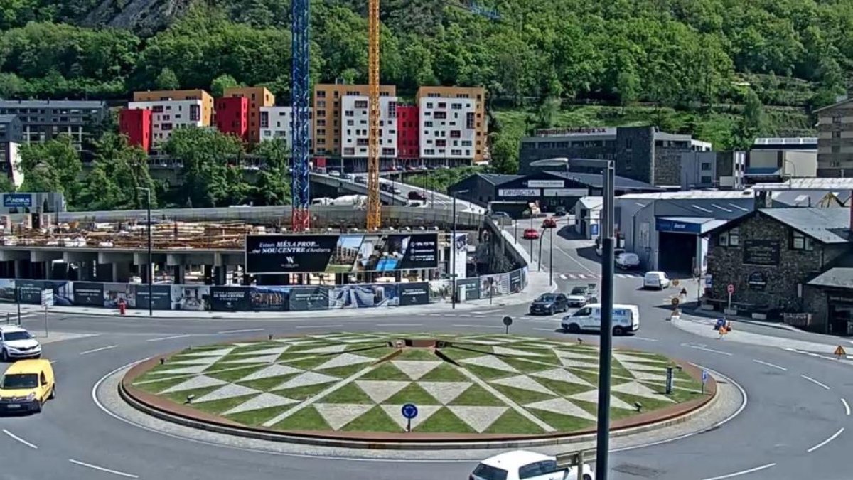 Pas alternatiu fins dijous a la carretera de la Comella