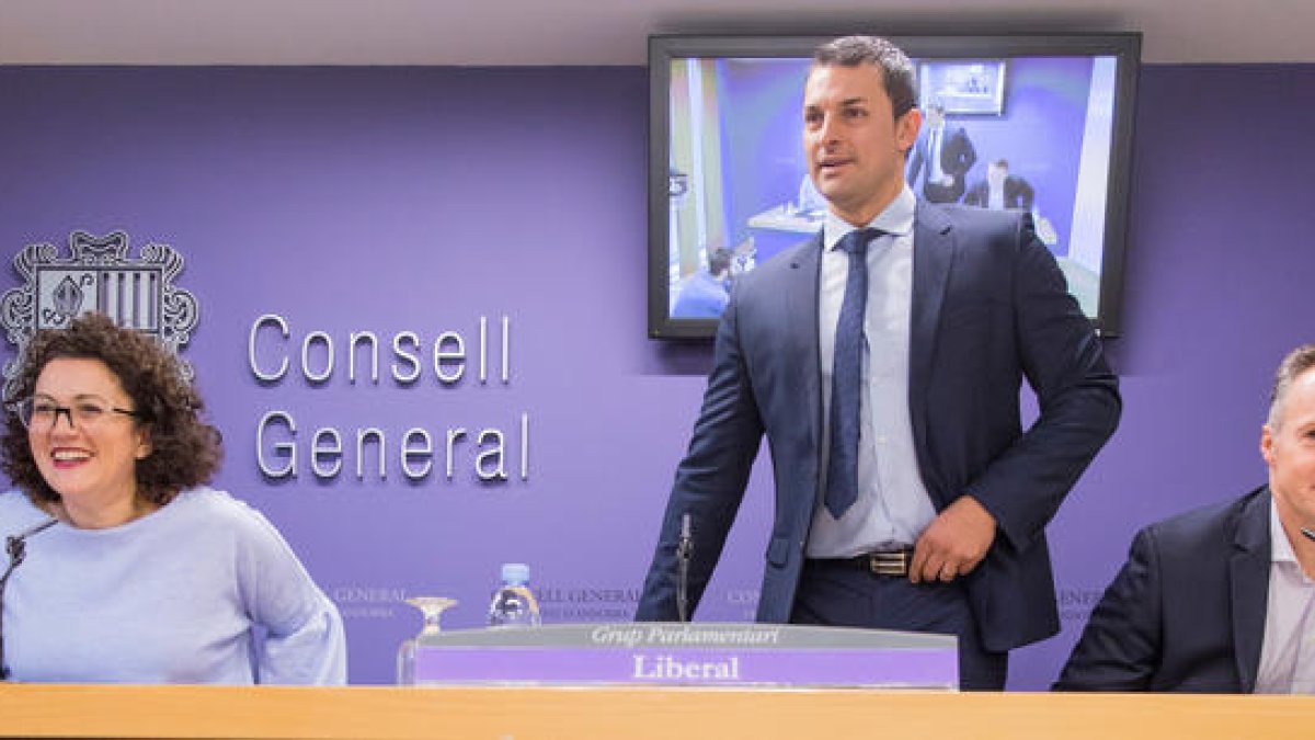 Pallarés, Gallardo i Costa la legislatura anterior.