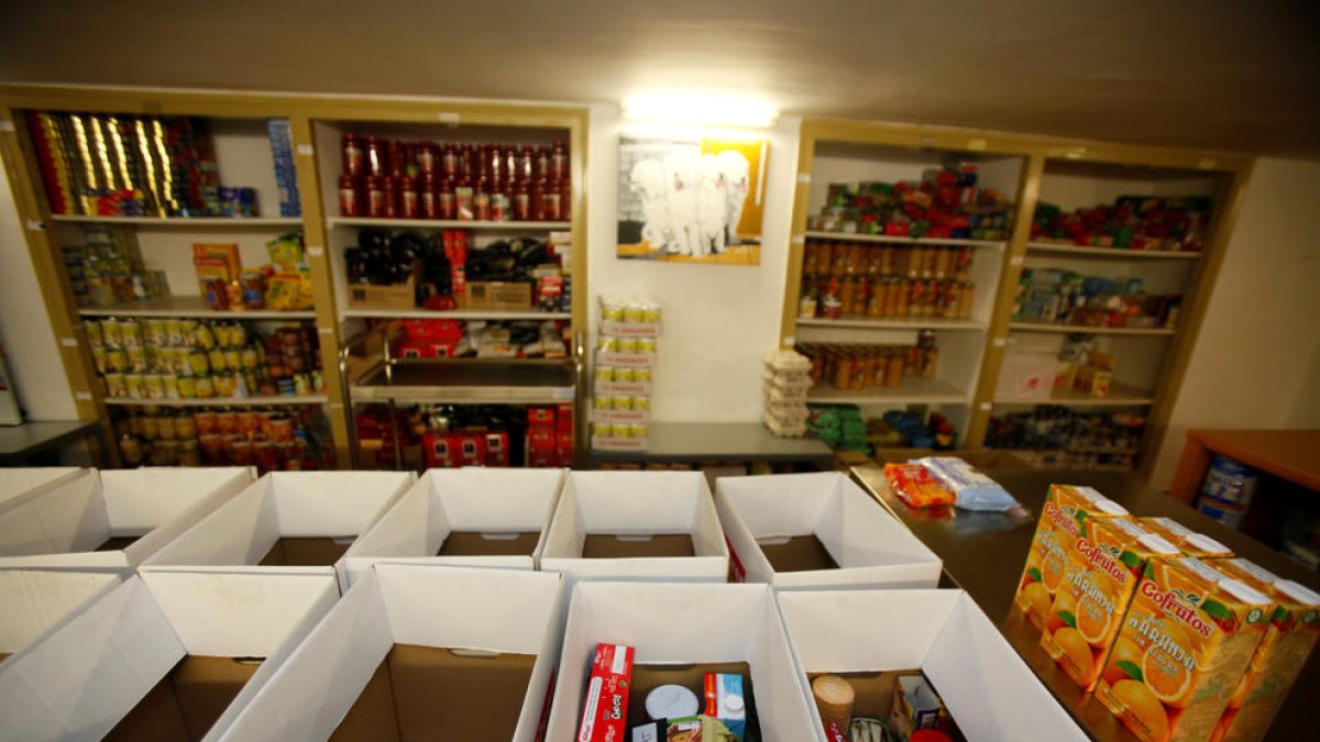 Banc d'aliments de Càritas.