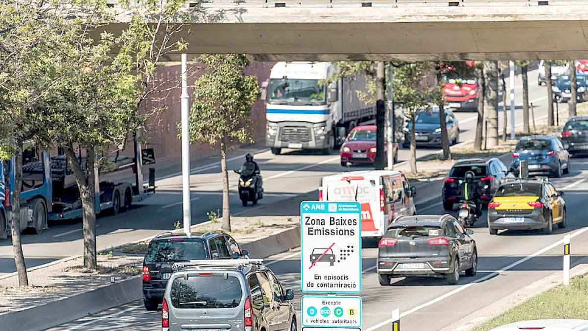 Senyal que indica l'entrada a la ZBE.