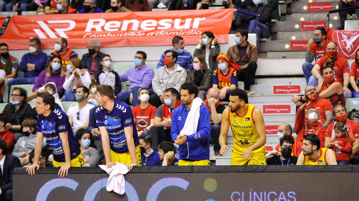 L'equip tricolor va tocar fons diumenge a la pista de l'UCAM Múrcia.