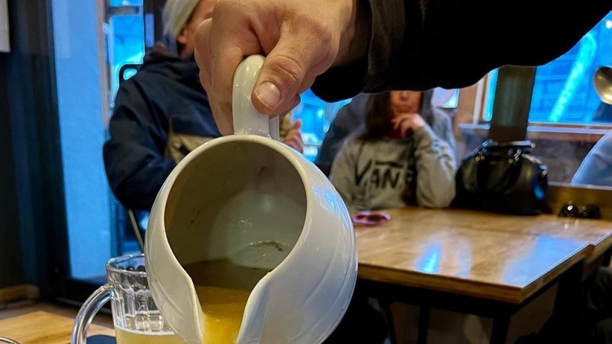 A més de menjar l'escudella al restaurant, també hi ha la possibilitat d'endur-se-la a casa