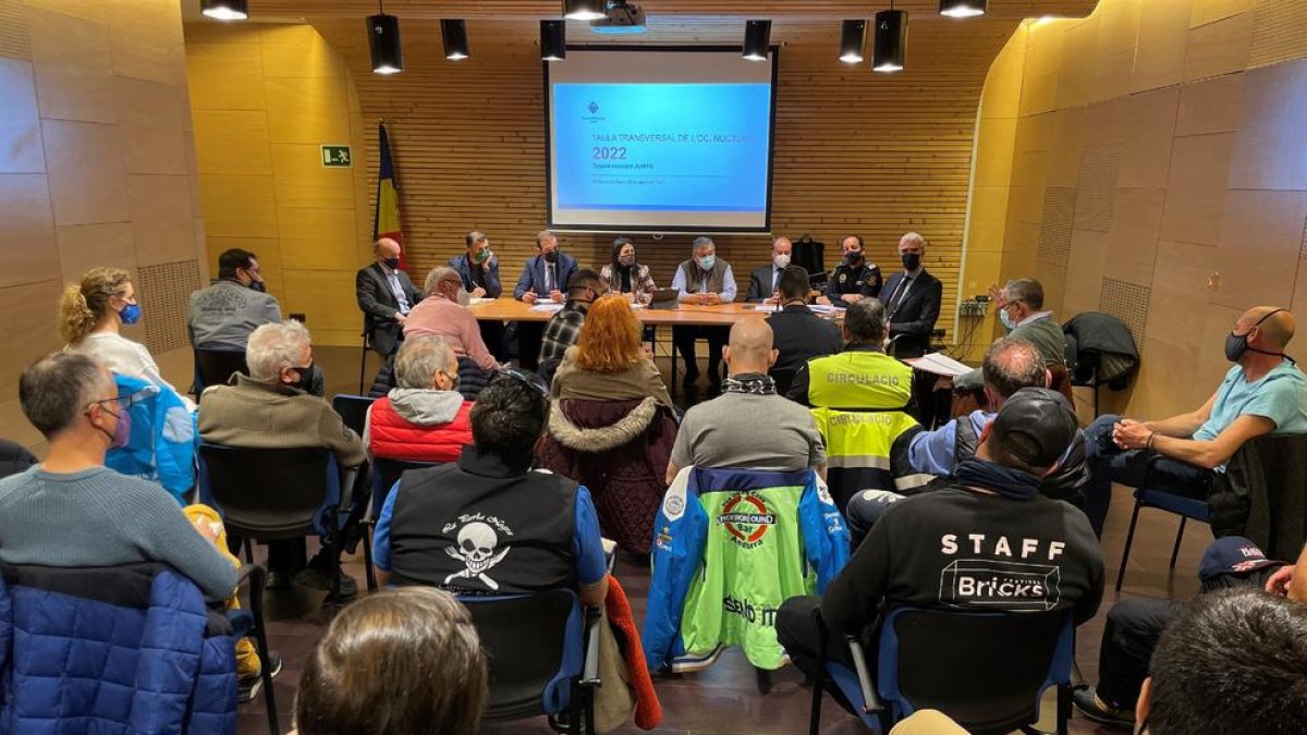 Una trentena de persones han pres part a la trobada
