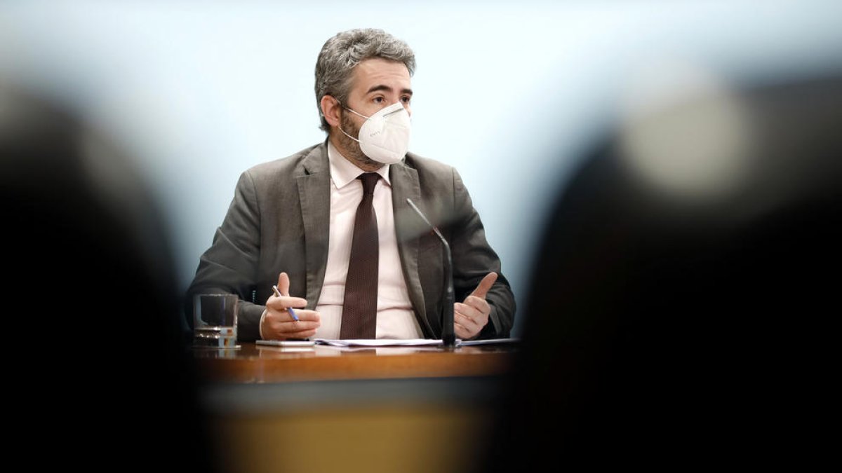 El ministre Eric Jover, en la roda de premsa d'ahir.