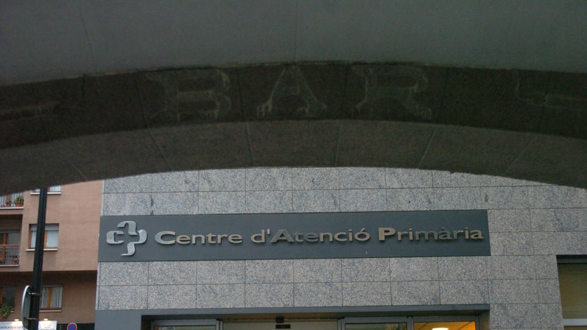 Façana del CAP de les Arades.