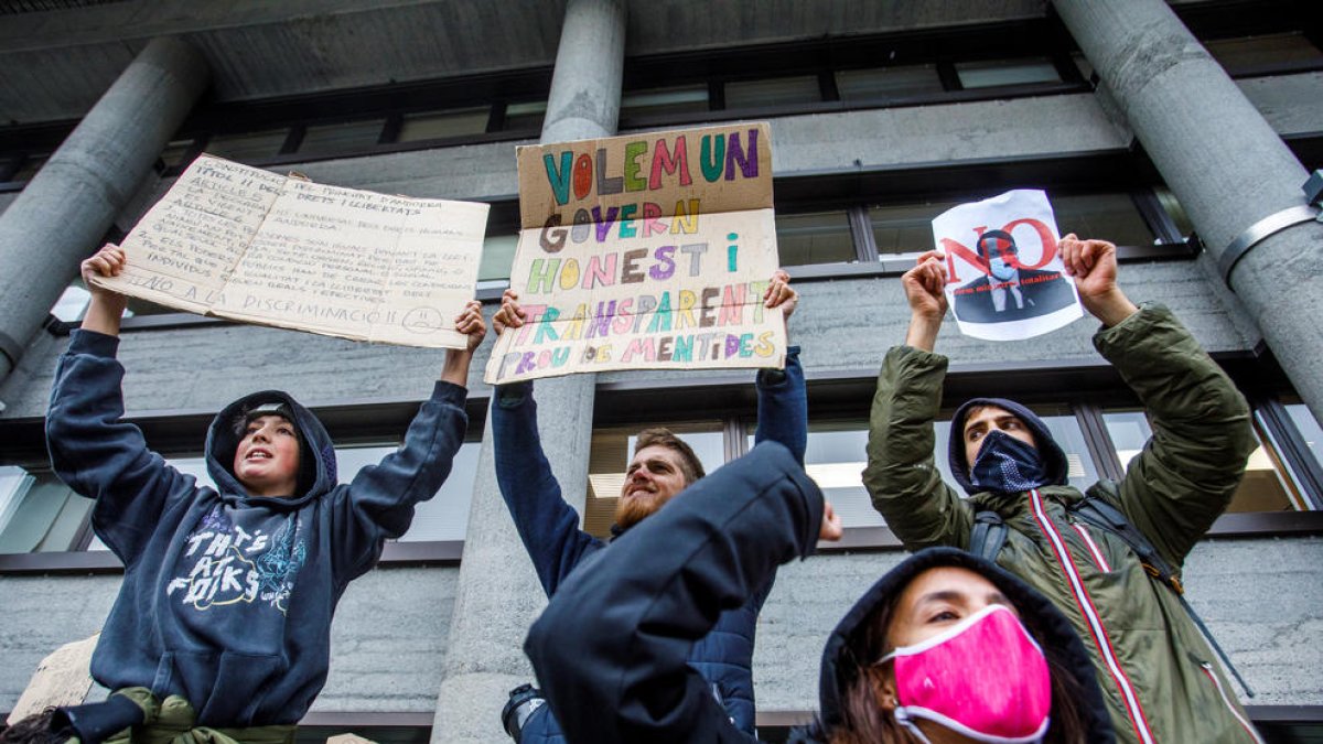 Una de les mobilitzacions dels antivacunes.
