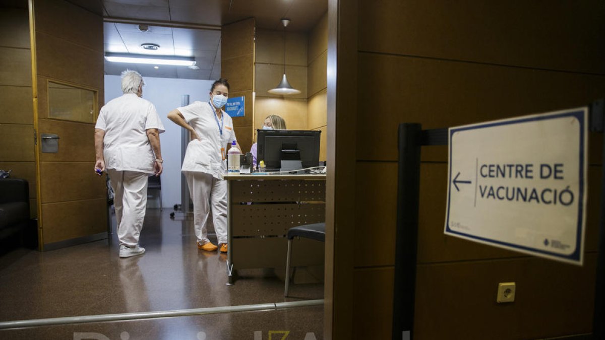 Vacunes vacunació vaccins hospital sanitaris infermeres