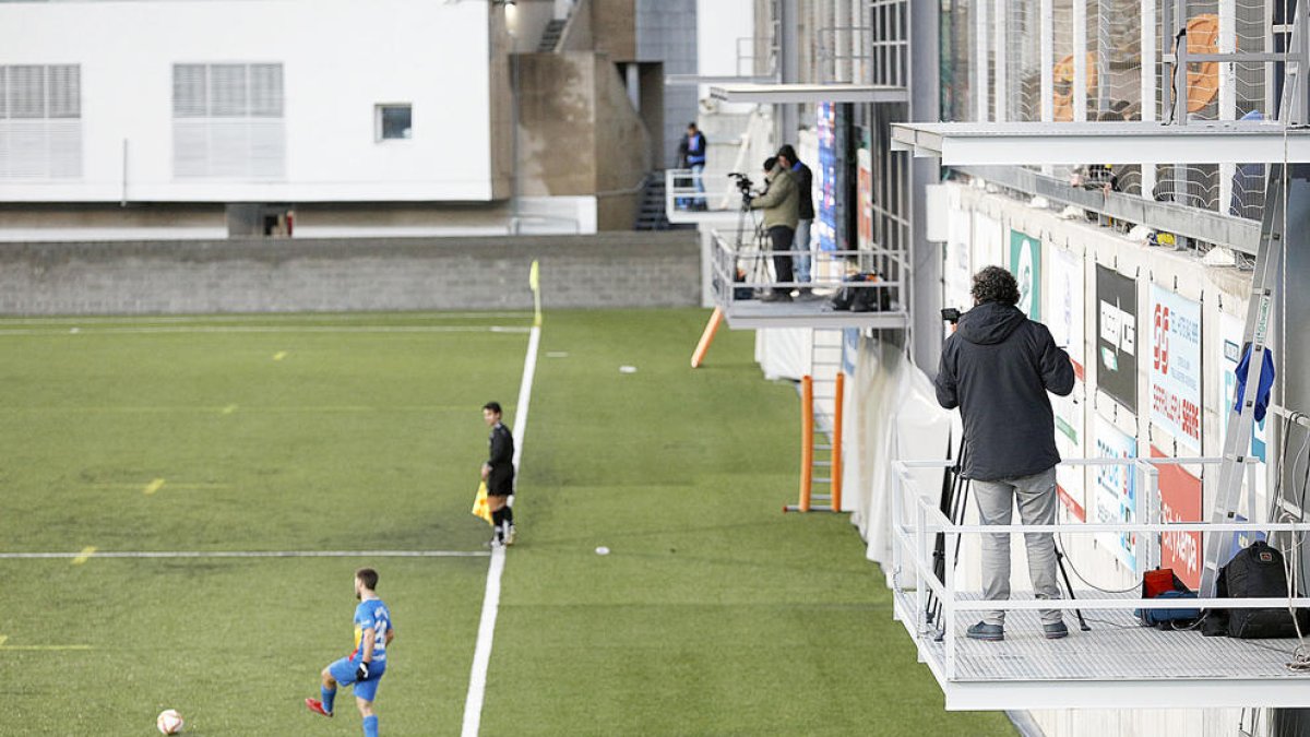 Els inspectors de La Liga que van peritar l'Estadi Nacional no homologuen el camp per la gespa artificial.