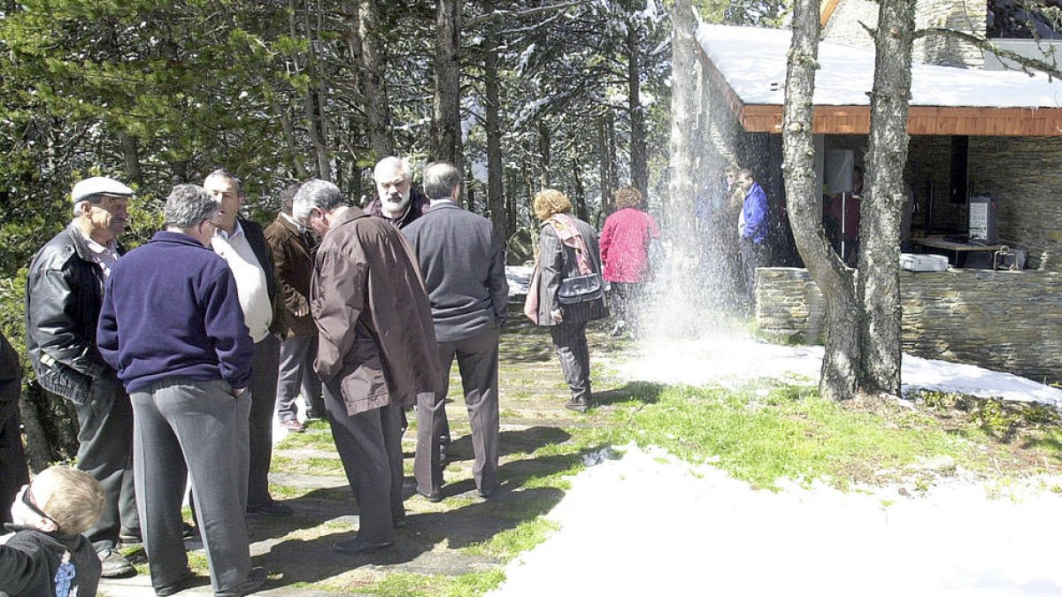 Els participants en una de les diades de Sant Jaume dels Cortals.