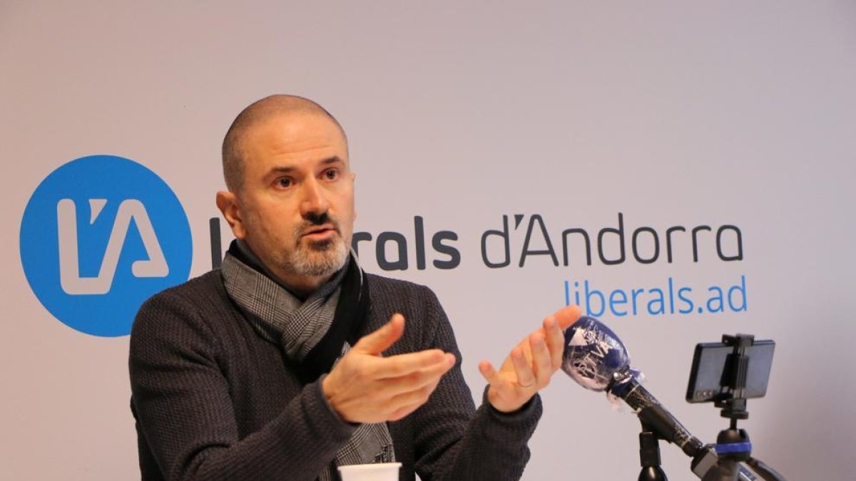 Gerard Estrella, passa a presidir el comitè de la capital
