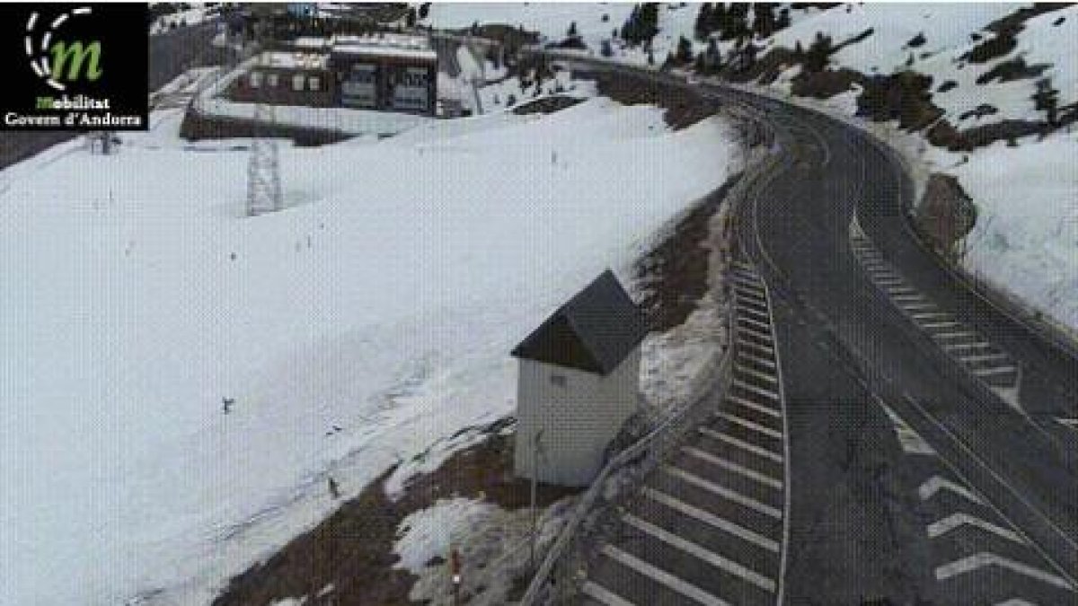 Equipaments per passar el Port d'Envalira