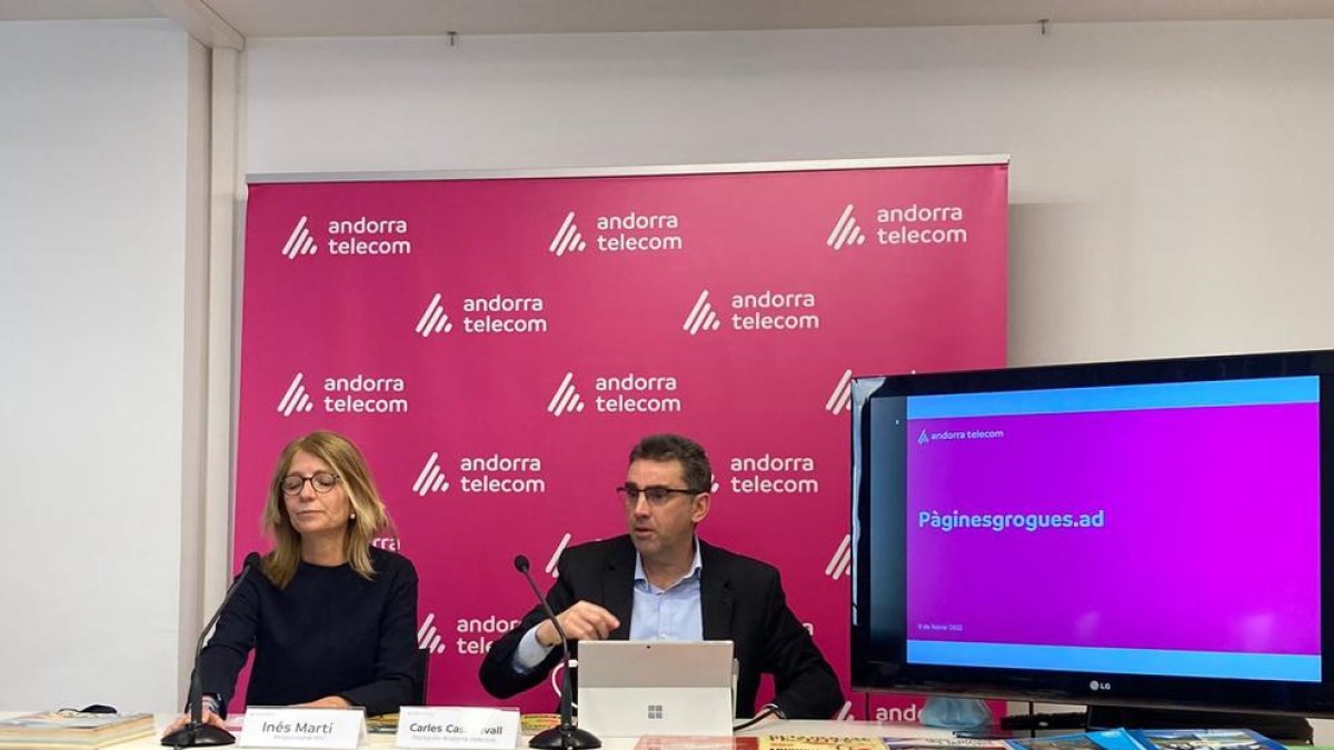 Inés Martí i Carles Casadevall han presentat els canvis de les pàgines grogues