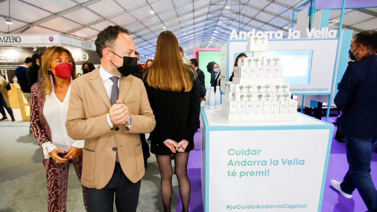 Xavier Espot i Conxita Marsol durant l'acte inaugural de l'última edició de la Fira d'Andorra la Vella.