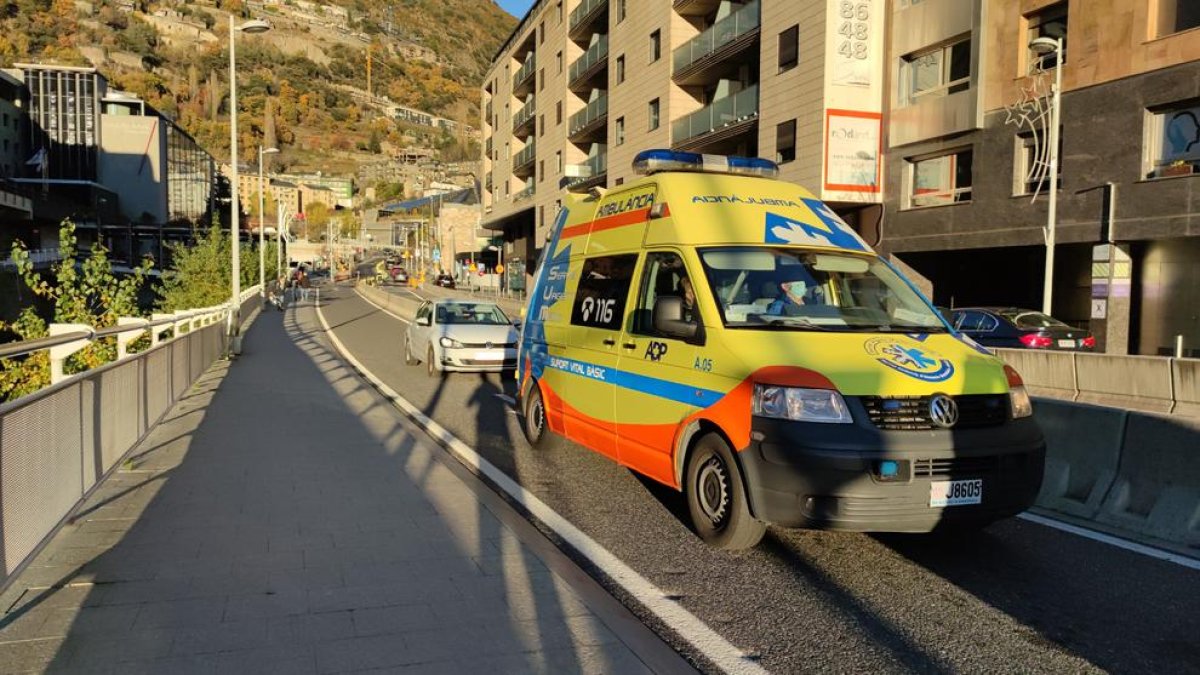Una ambulància del SUM
