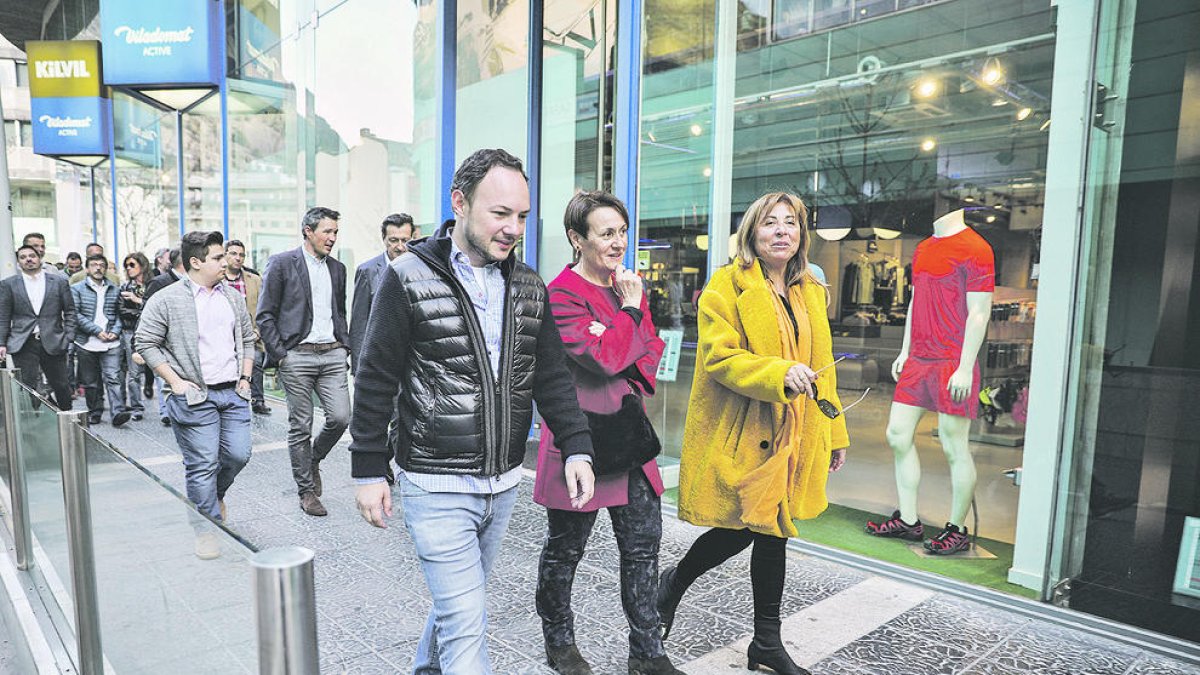Xavier Espot amb Conxita Marsol i Roser Suñé