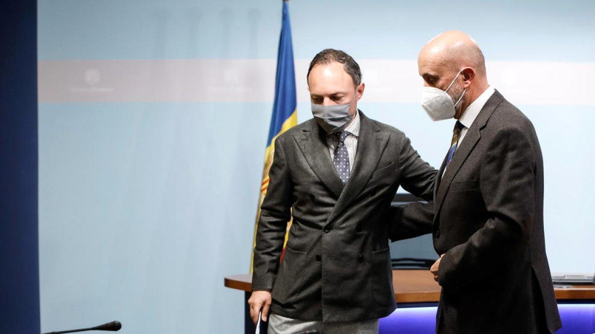 El cap de Govern i el ministre de Salut, després d'anunciar la renúncia del segon.