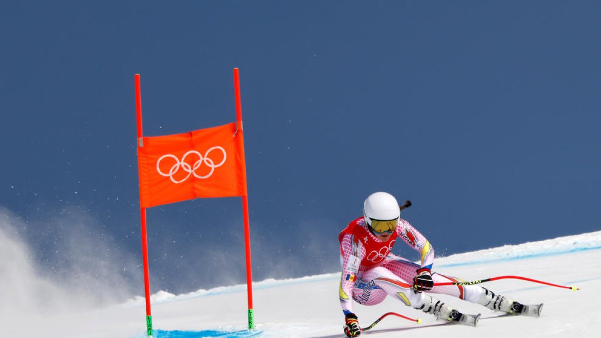 Cande Moreno, durant el descens de la combinada alpina.