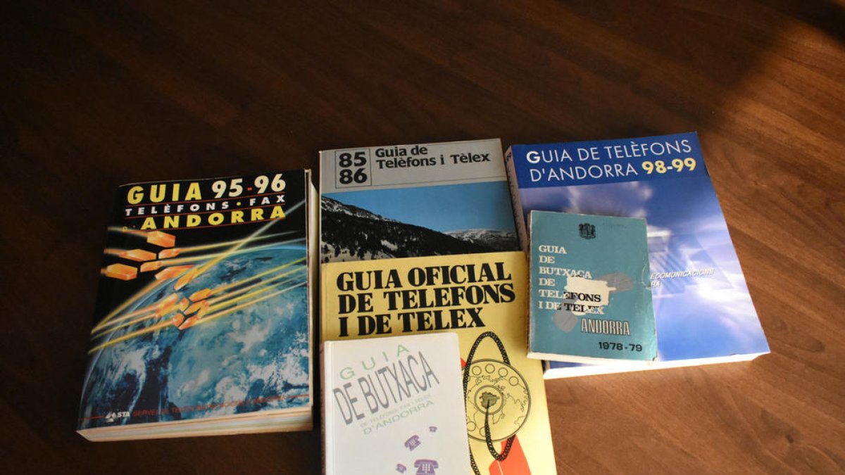 Guies de diversos anys.