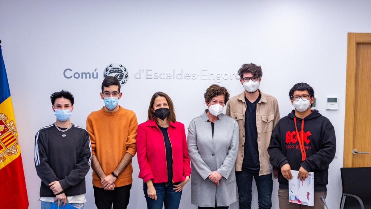 El comú d'Escaldes-Engordany ha acollit aquest dimarts el lliurament dels certificats