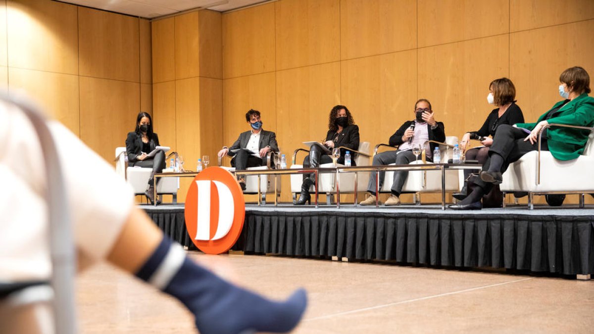 El Centre de Congressos d'Andorra la Vella va acollir la taula rodona.