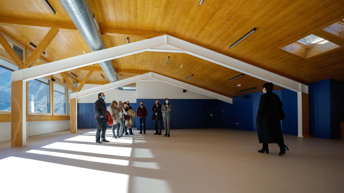 Visita de Teresa Milà i Jordi Olivé al CREI.