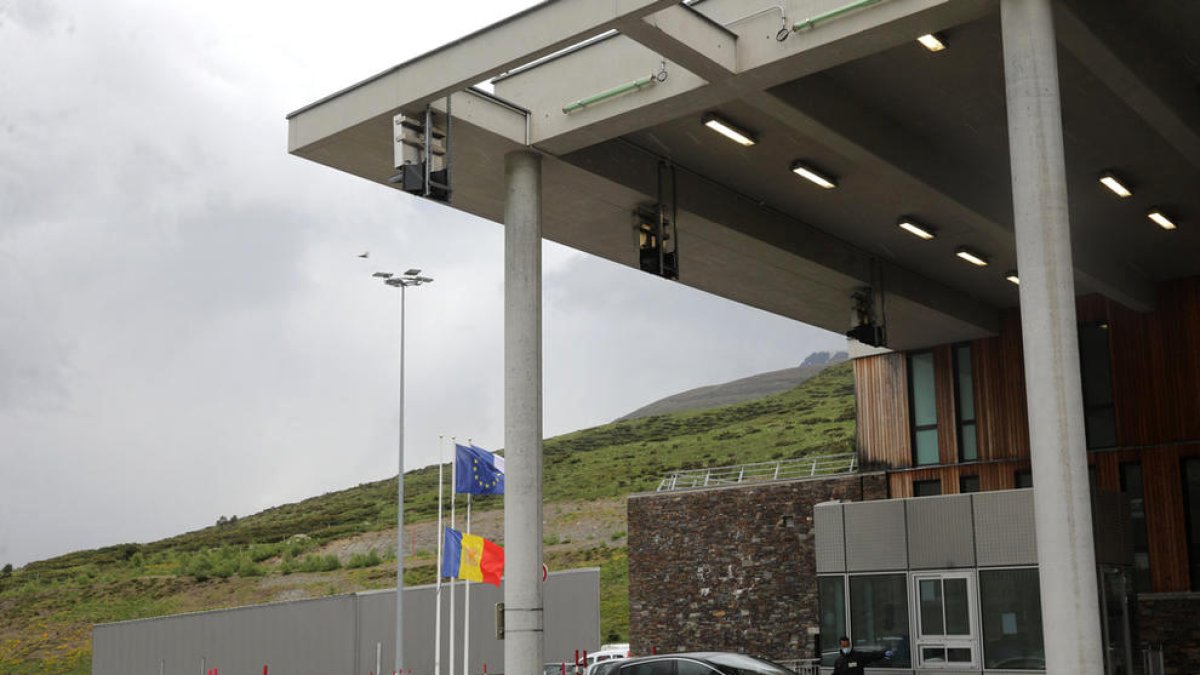 La frontera amb França al Pas de la Casa.
