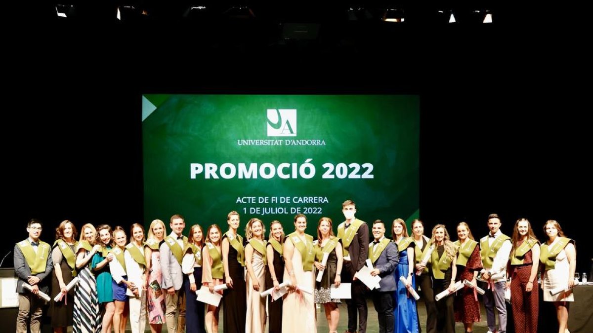 Els estudiants participants a l'acte