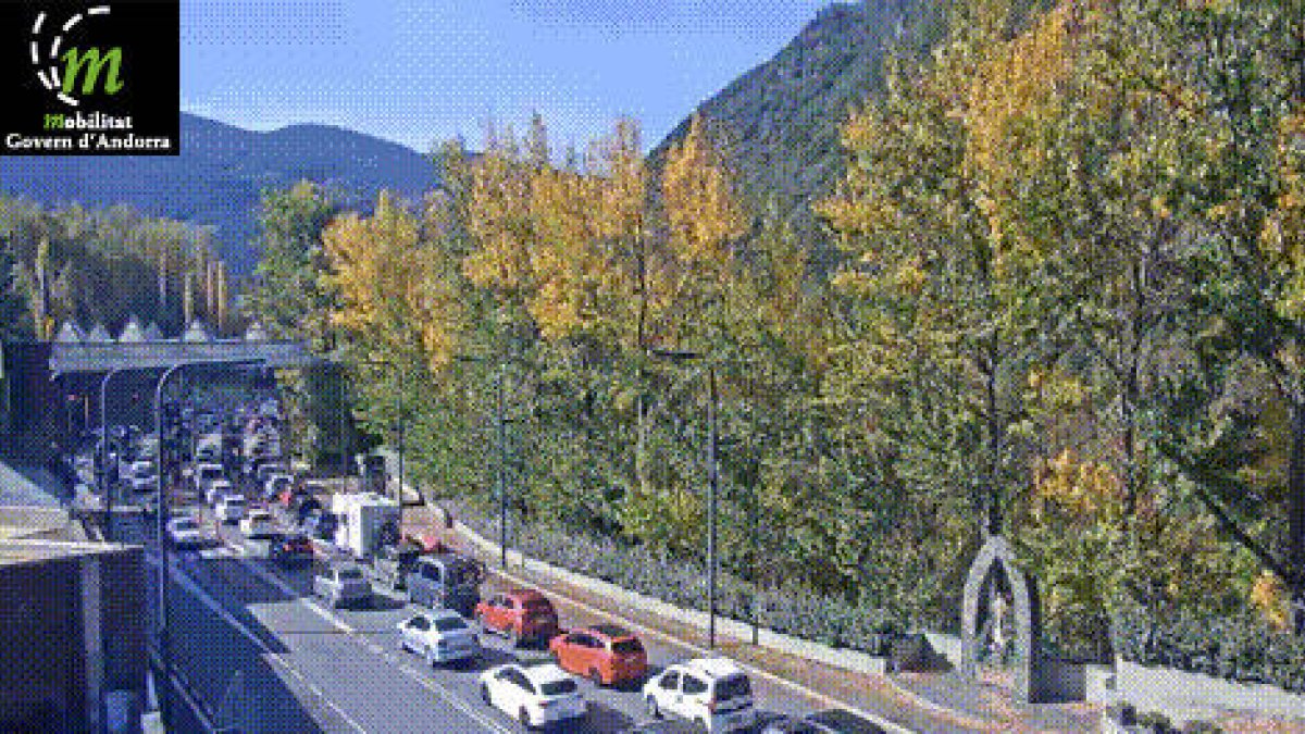 Cues de sortida a la frontera hispanoandorrana.