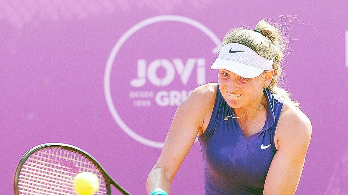 Vicky Jiménez Kasintseva en duel anterior a l'ITF de la Bisbal.