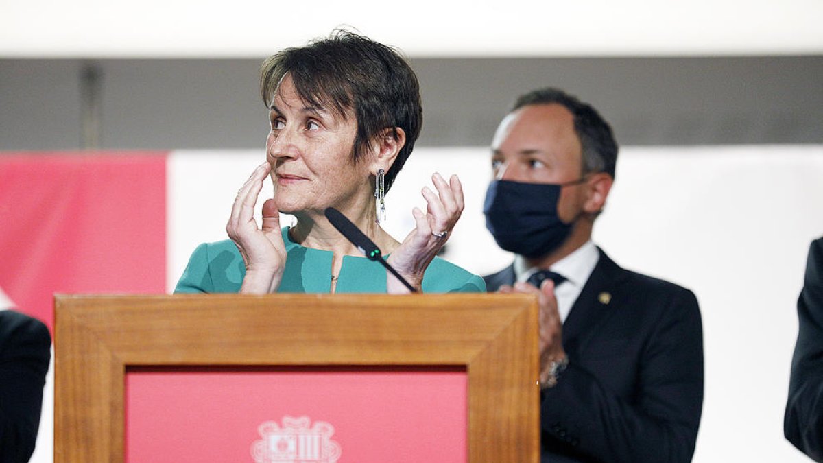 Roser Suñé i Xavier Espot el dia de la Constitució.