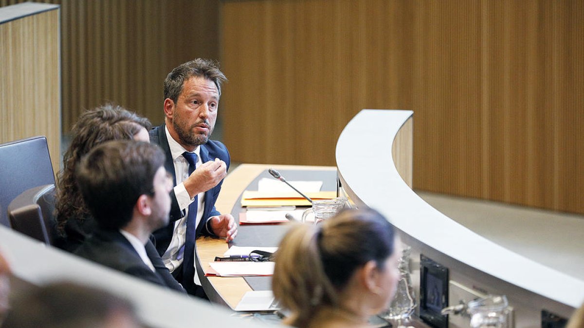 El president del partit, Pere López, al Consell General.