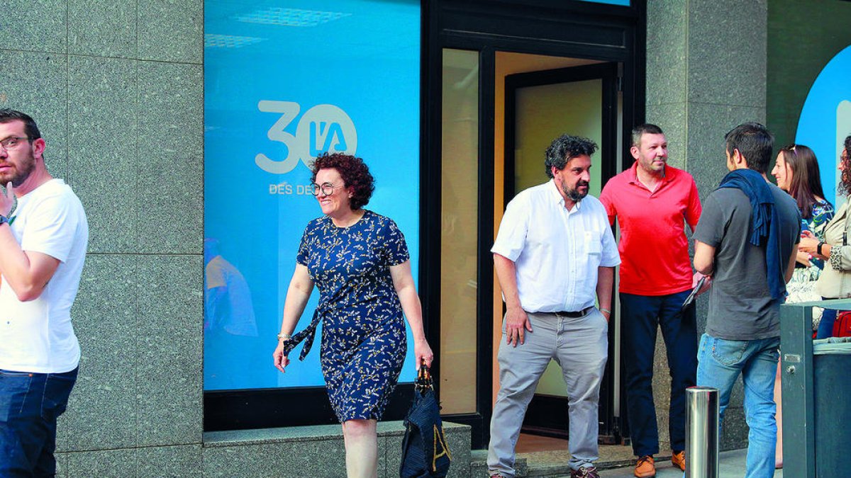 La candidata a les primàries, Judith Pallarés, a l'exterior de la seu de Liberals, ahir.