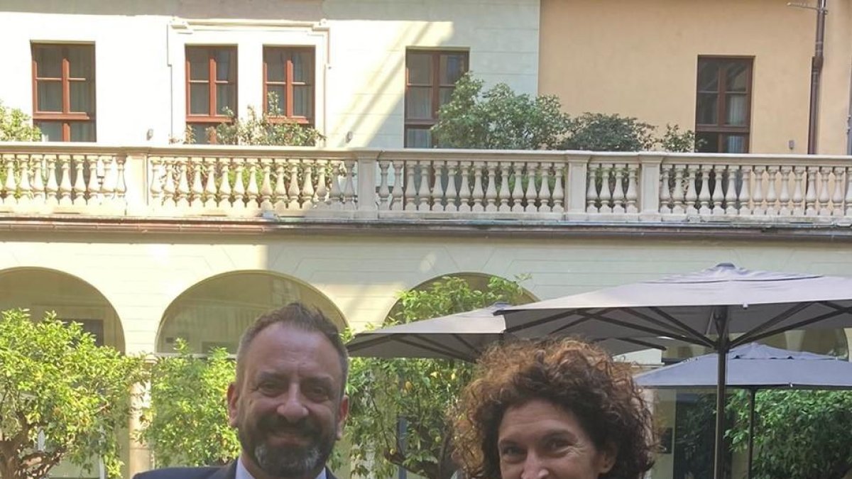 Maria Ubach i el seu homòleg de Sant Marino, Luca Beccari