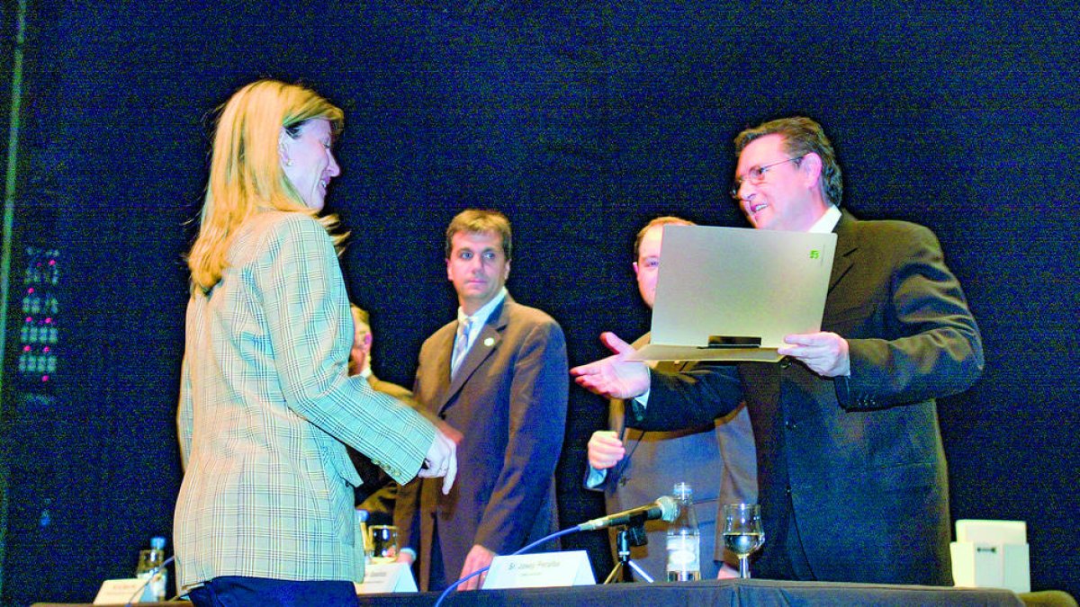 La graduació de la primera promoció del postgrau en dret andorrà de l'UdA.