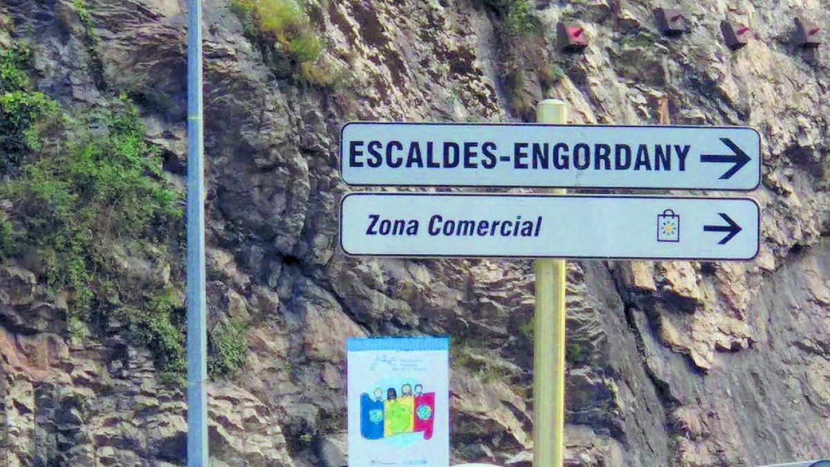 El cartell instal·lat a la parròquia d'Escaldes.