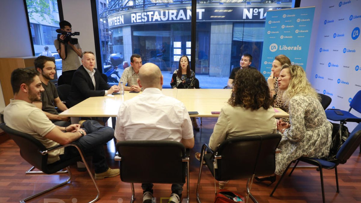 Una reunió de l'executiva liberal.
