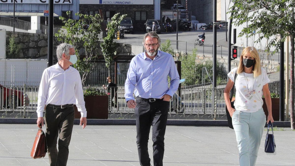 Sarmiento i De Rosselló.