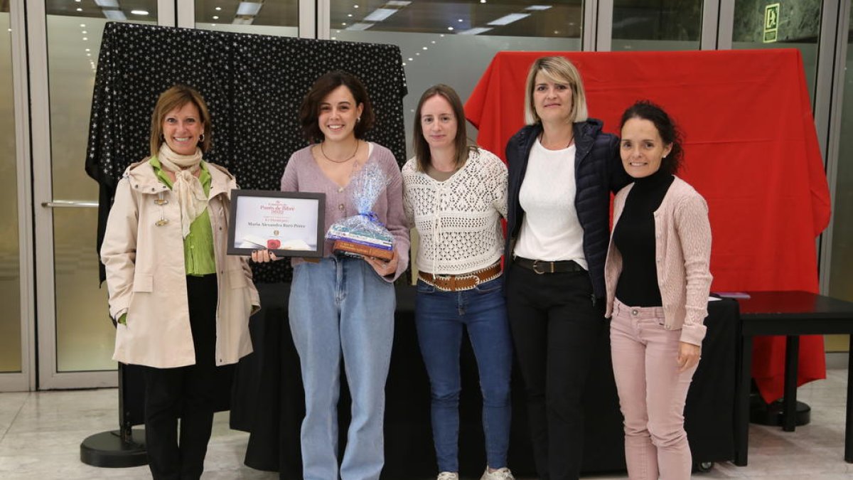 Sant Julià entrega els guardons de la Fira de Sant Jordi