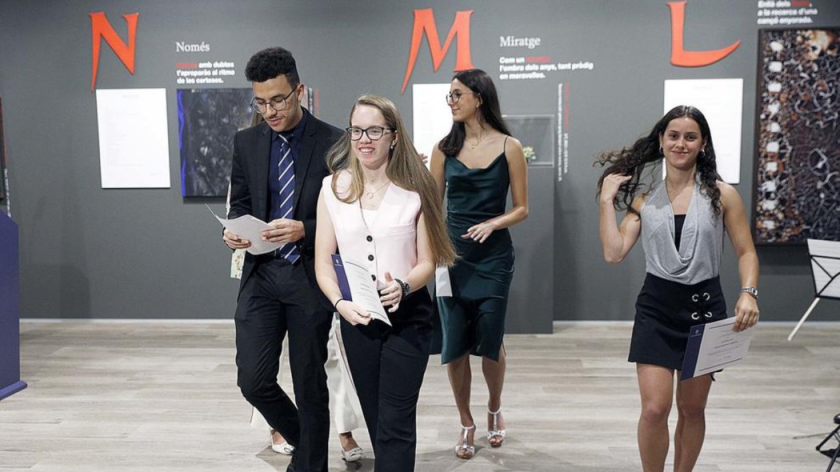 Més formació per homologar el títol