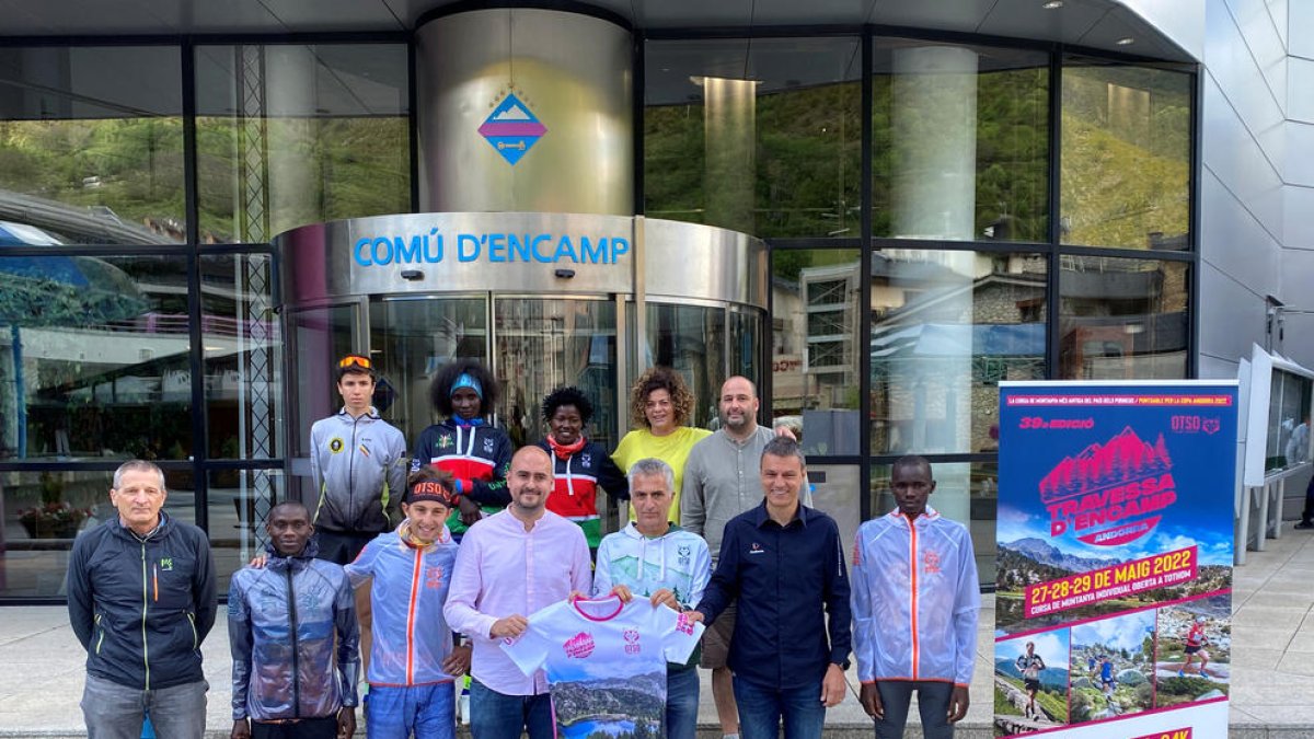 Fotografia de família al comú d'Encamp.