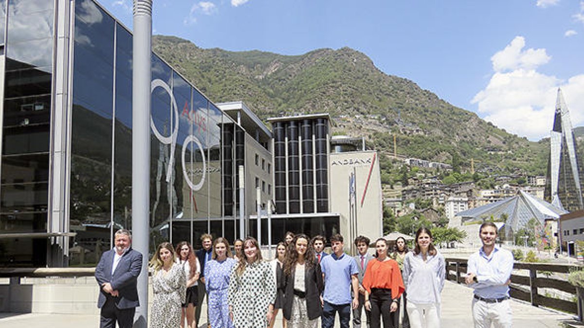 Els joves en pràctiques.