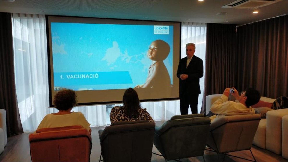 El director d'Unicef, Albert Mora, ha presentat la campanya avui